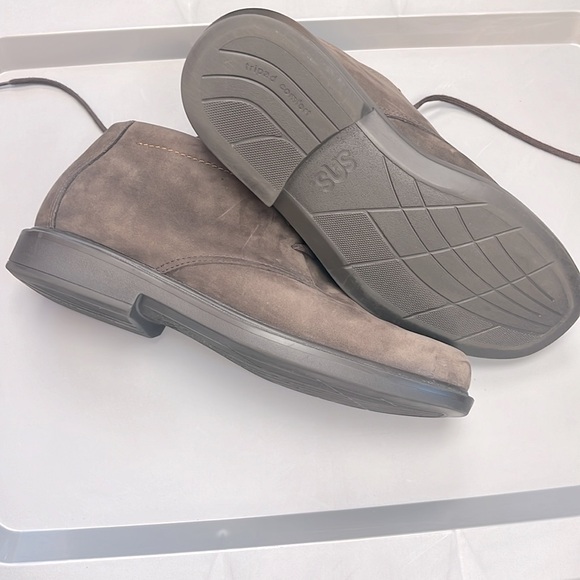 SAS Statesman 10M Chukka Men's BootS Brown Nubuck Leather - Picture 3 of 4